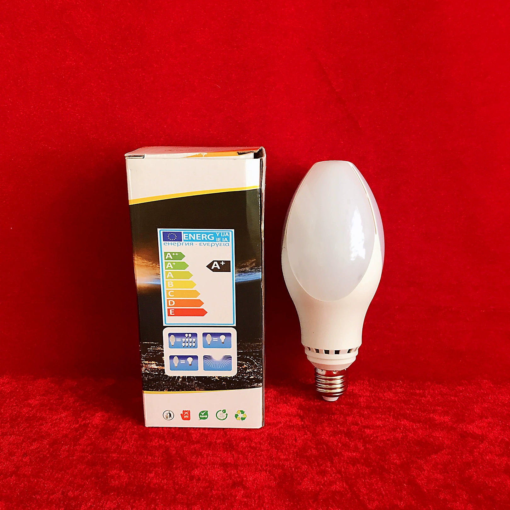 28 Вт трехсторонняя светящаяся лампа Светодиодная лампа алюминиевая лампа с пластиковым покрытием E27 лампа для боулинга кукурузная лампа