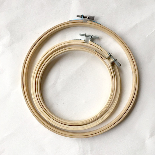 Factory direct sales bamboo embroidery booth embroidery tools embroidery stretch cross stitch bamboo and wood embroidery hoop embroidery stand embroidery booth embroidery stand