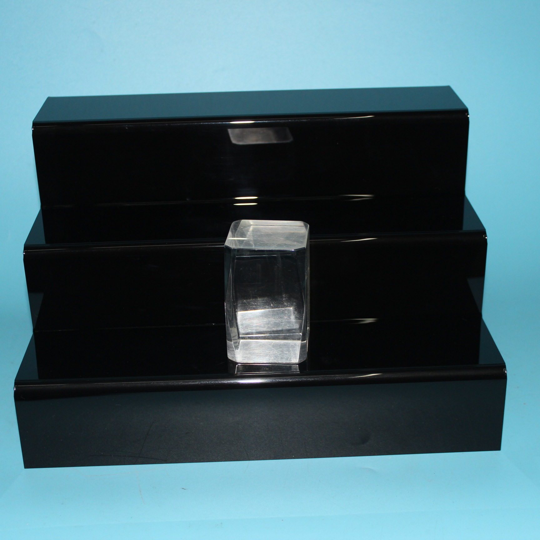 义乌韦海新设计 黑色3阶亚克力台阶展示架