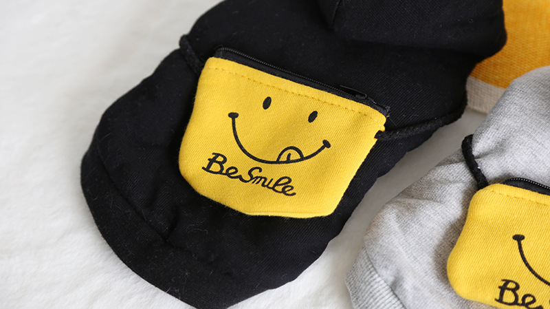 笑脸大背包带帽卫衣