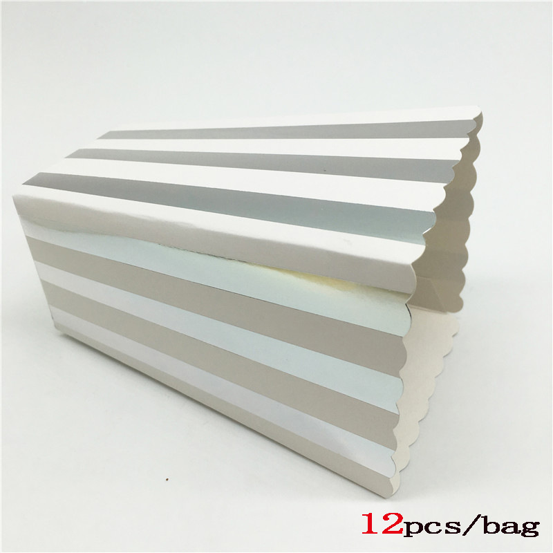 5x7x11.5; 핫 실버 수직 줄무늬; 종이/판지