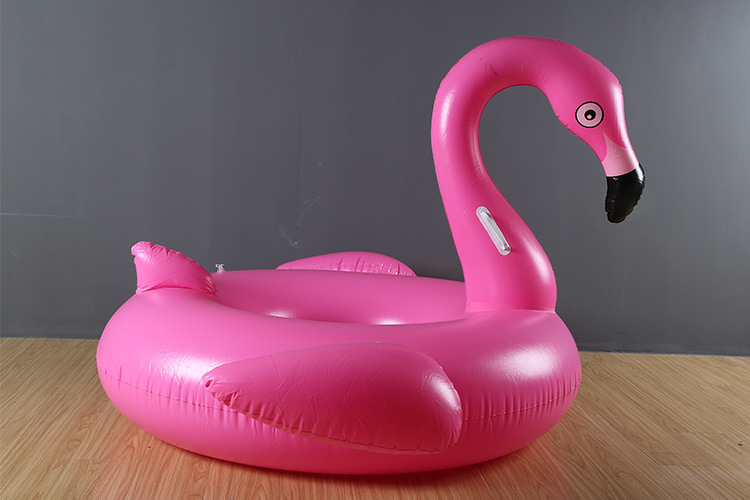 Фламинго для плавания
