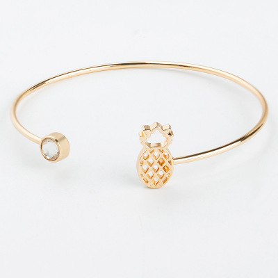 Vente Chaude En Europe Et En Amérique Populaire Bracelet Simple Fruits Ananas Creux Bracelet Personnalité Femelle Diamant Bracelet En Gros display picture 6