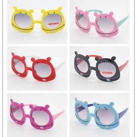 2019 儿童新款小熊造型太阳镜，动物太阳镜，有现货，6色混