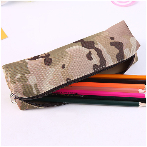 Creative camouflage stationery bag, fashionable Oxford cloth, large capacity student dirty-resistant pencil bag, military training pencil bag, direct supply from the manufacturer