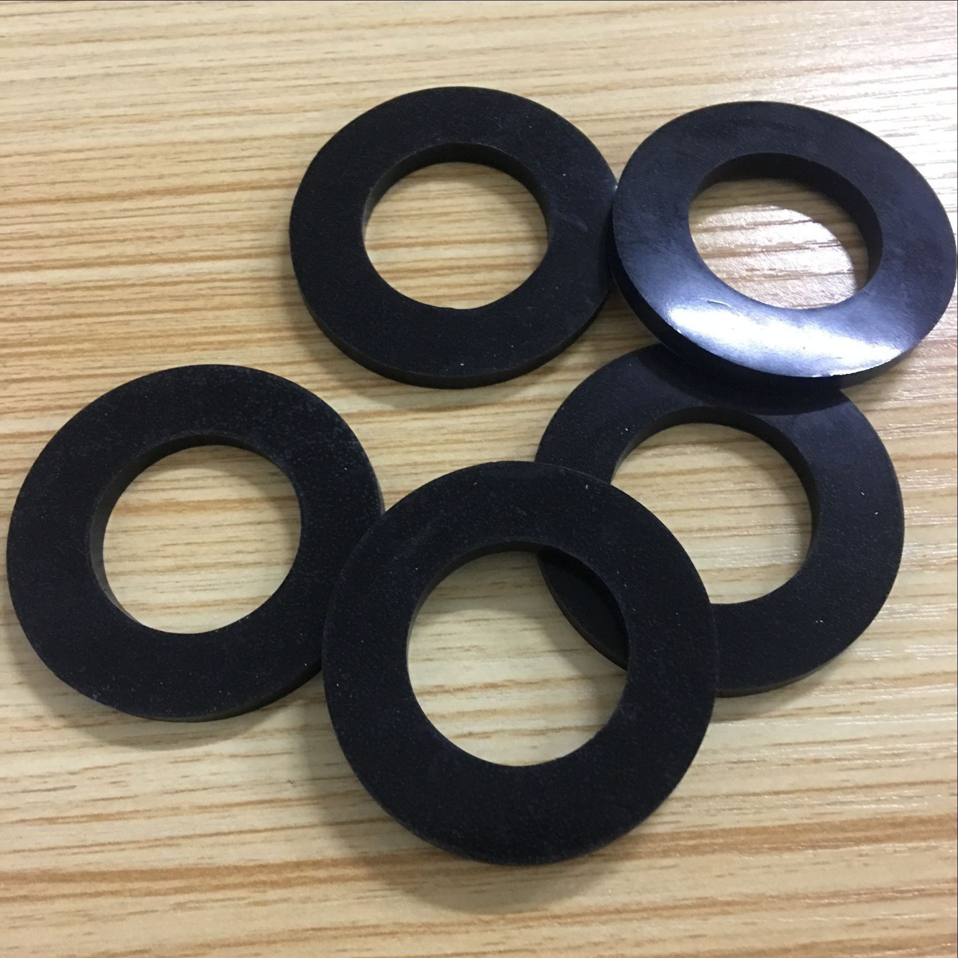 供应黑色橡胶垫圈 垫片 密封圈  硅胶圈 可背双面胶