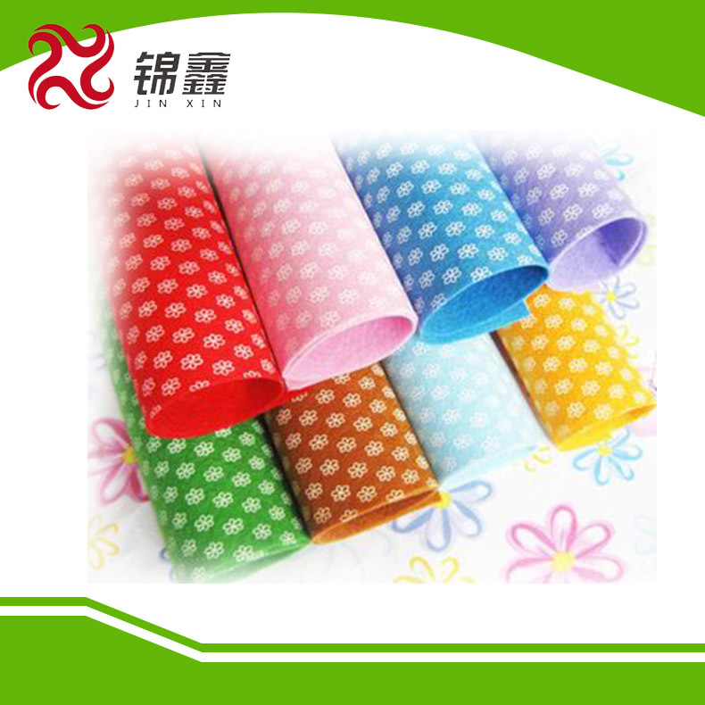 厂家供应彩色无纺布料彩色针刺棉2mm彩色不织布加厚涤棉条