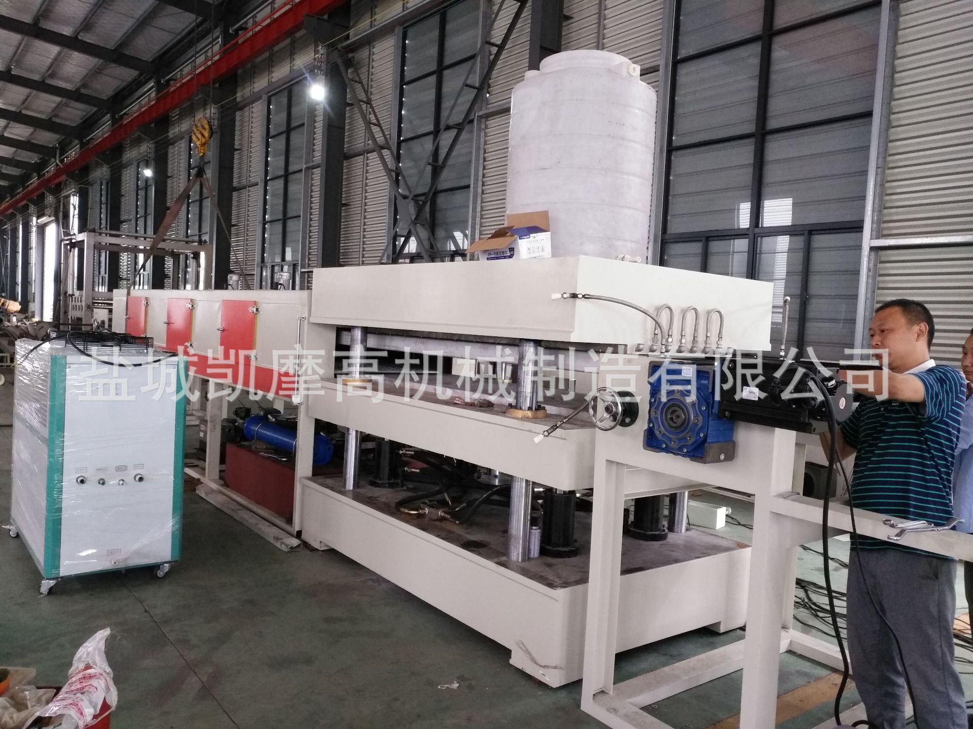 厂家直供 大型XPE一出三墙砖成型机.3D泡棉墙贴机械设备