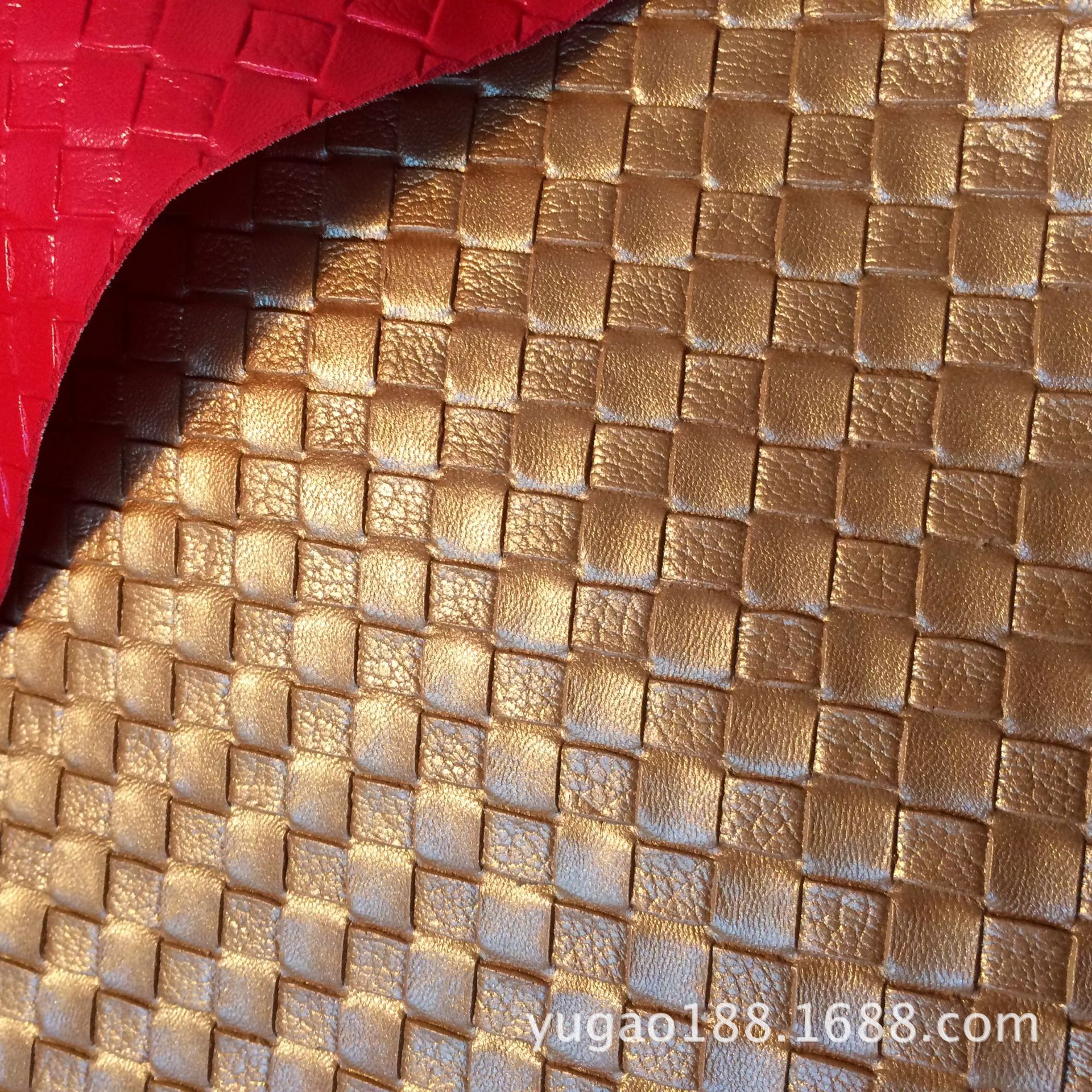 厂价直销装饰箱包包装饰品用PVC1.0厚柔软正编织珠光人造皮革