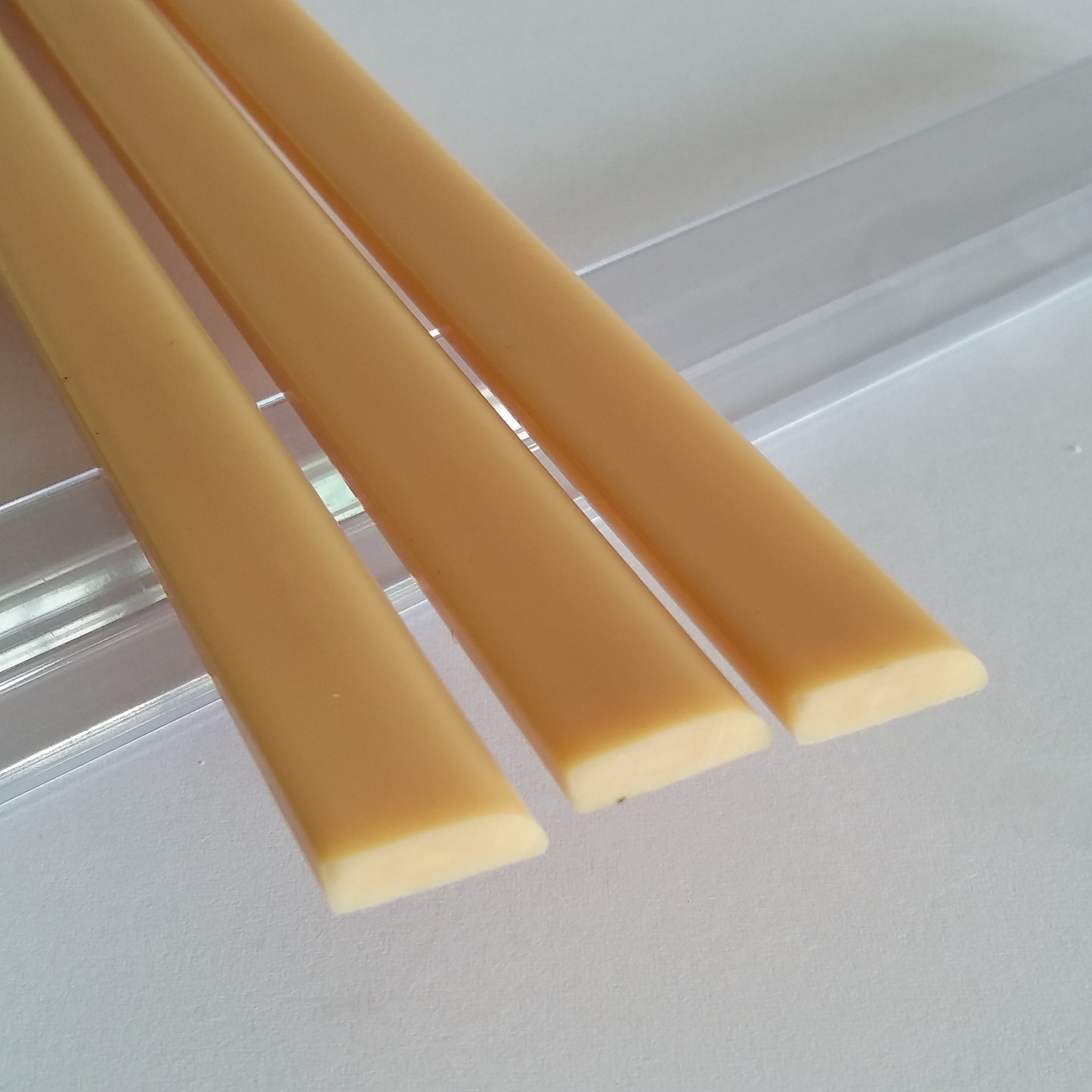 厂家供应塑料条abs条 扁条 支撑条 挤出塑异型材品质保障交货准时