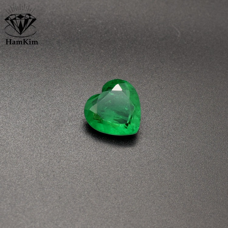 心形拼接宝石祖母绿