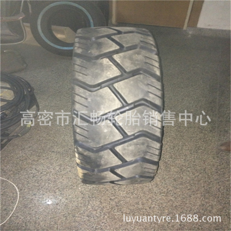 聚氨酯 工程轮胎 36x12.5-20 充填型 实心轮胎 36*12.5-20