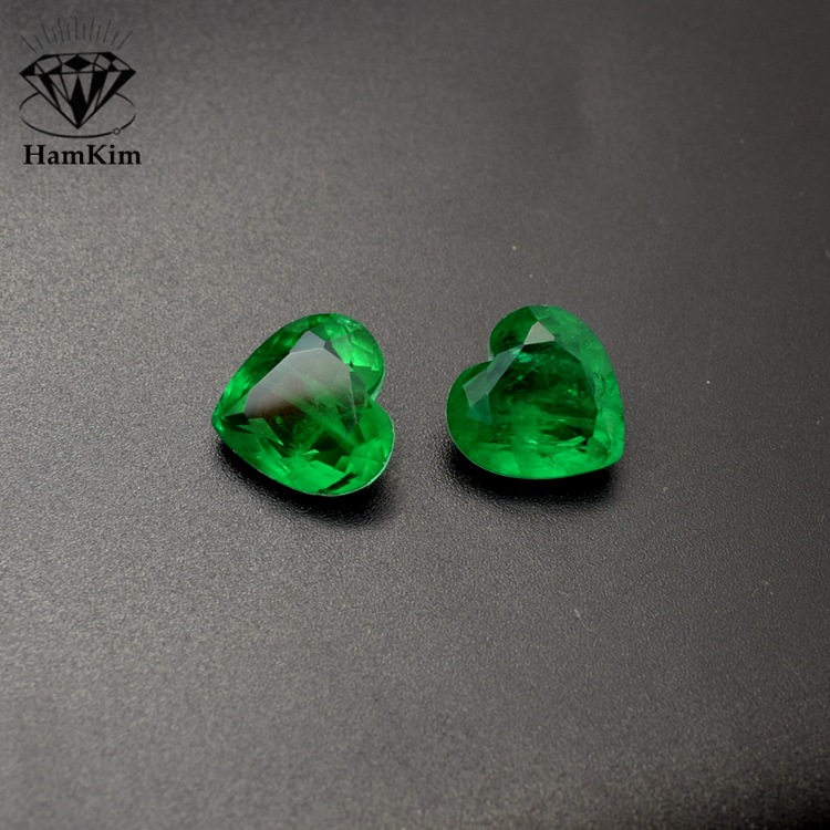 心形拼接宝石祖母绿