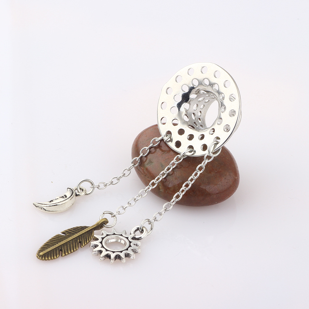 Labret piercing jewelry detail image