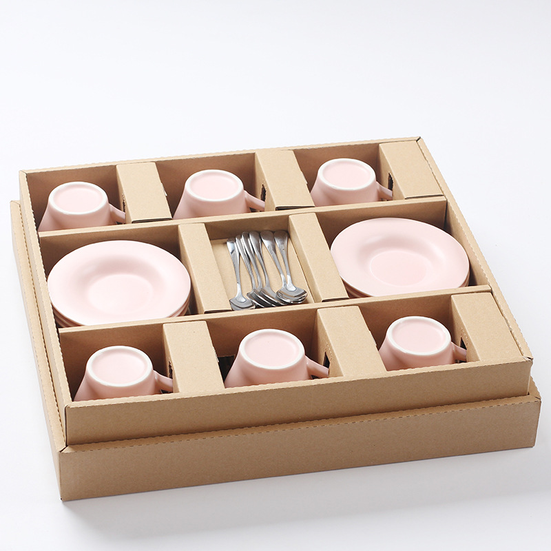 Taza de cerámica creativa taza de agua taza de moda simple taza de café caja de regalo conjunto de cuchara al por mayor