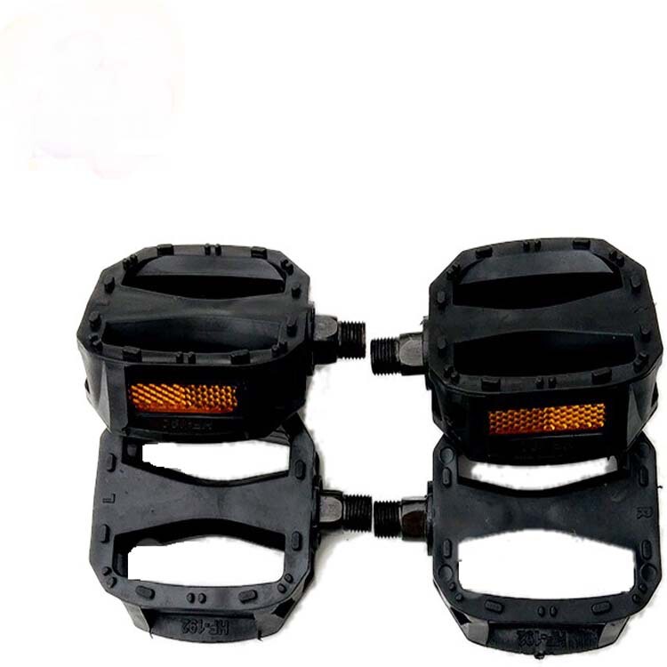 Sale of children's bicycles and strollers pedal reflective strips for conjoined cranks Sale of children's bicycles and strollers pedal reflective strips for conjoined cranks
