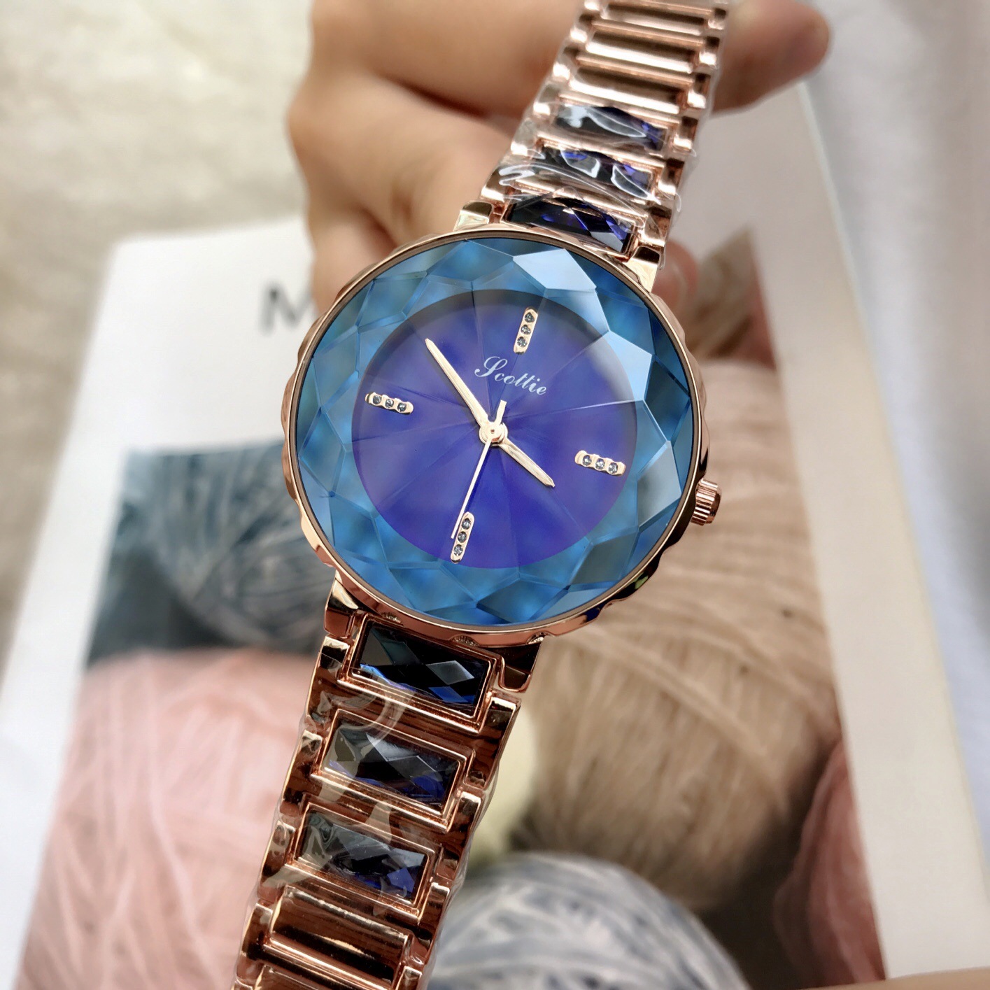 Montre femme SCOTTIE  SCOTTI - Ref 3389888 Image 9