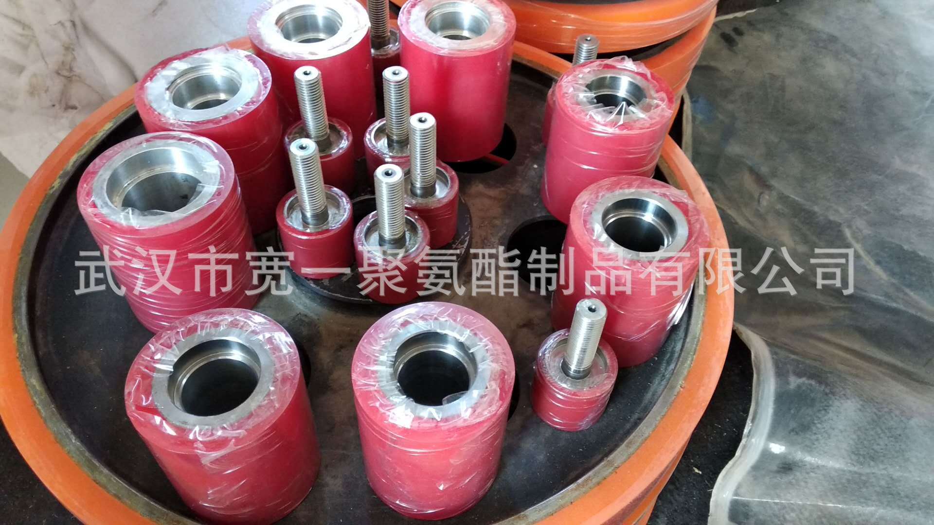 湖北聚氨酯滚轮，荆门聚氨酯滚筒，荆门滚轮包胶，荆门滚筒包胶
