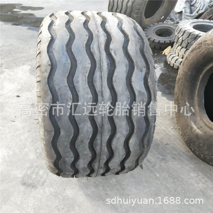 河南风神沙漠运输车轮胎20-20水曲花纹