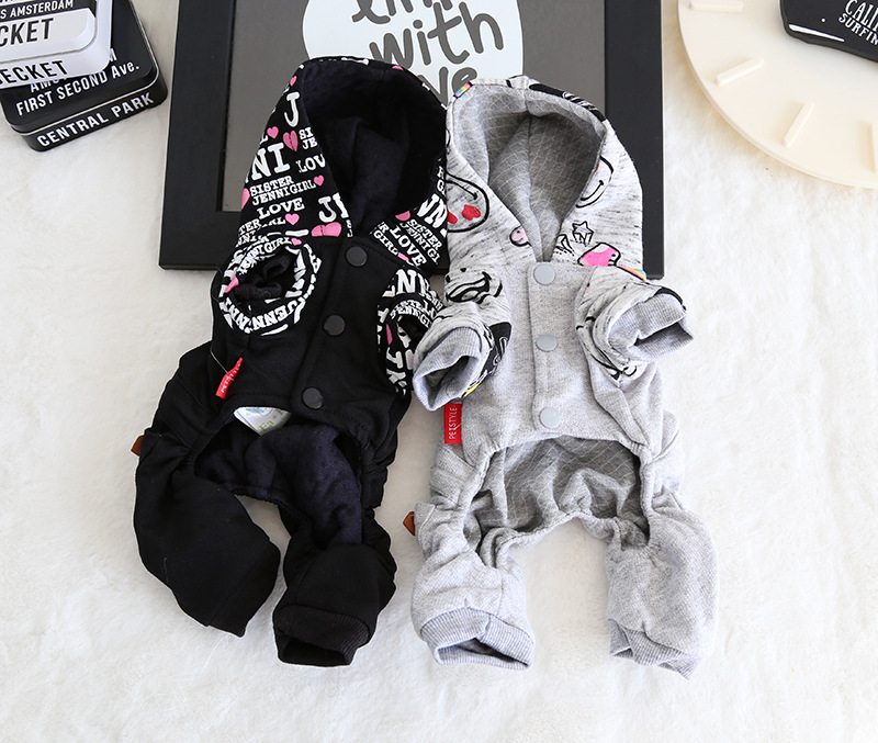 简约派带四脚衣