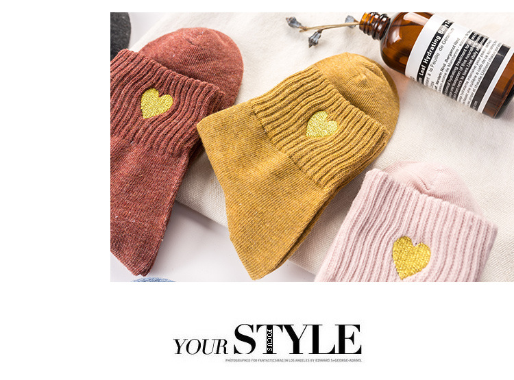 Calcetines nuevos de otoño e invierno con bordado de amor de hilo dorado, calcetines de algodón para mujer, calcetines de tubo medio bordados de entrepierna alta para mujer_voghion.com
