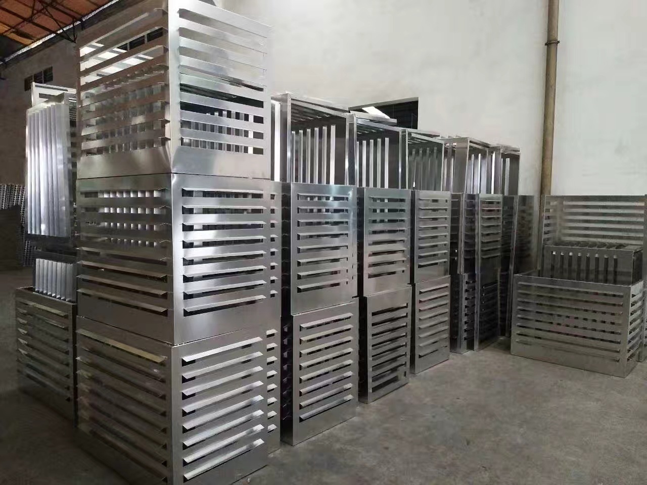 外墙小区美化铝合金空调罩 雕花镂空图案空调罩定制