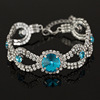 The new bracelet highlights the superb workmanship B009