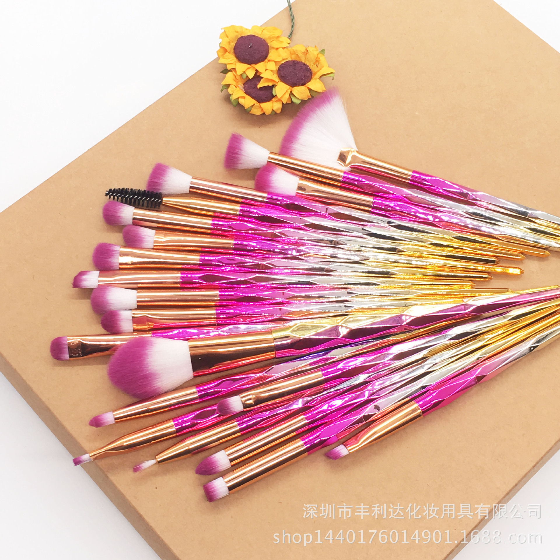 8272457034_1365498275