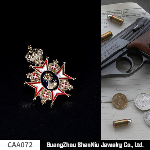 CAA072新款流行金属电镀金色皇冠美人头点漆勋章胸针滴油别针批发