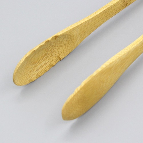 Food Clip for Big Pancakes, BBQ Buns, and Steamed Rolls — Non-Scalding, Non-Electric Bamboo Clip for Baked Flatbreads — Wholesale Bamboo Clips