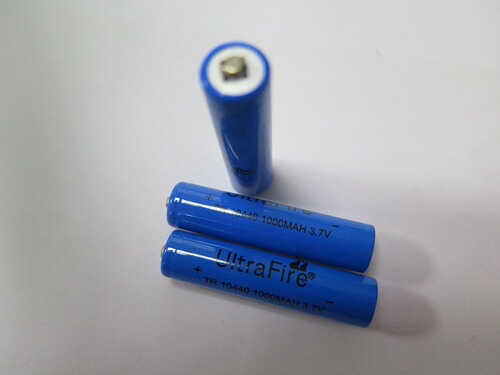10440 lithium battery AA battery size sufficient capacity 3.7V rechargeable camera mouse laser flashlight