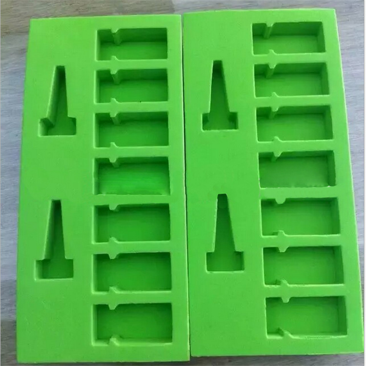 4177217657_1654724660