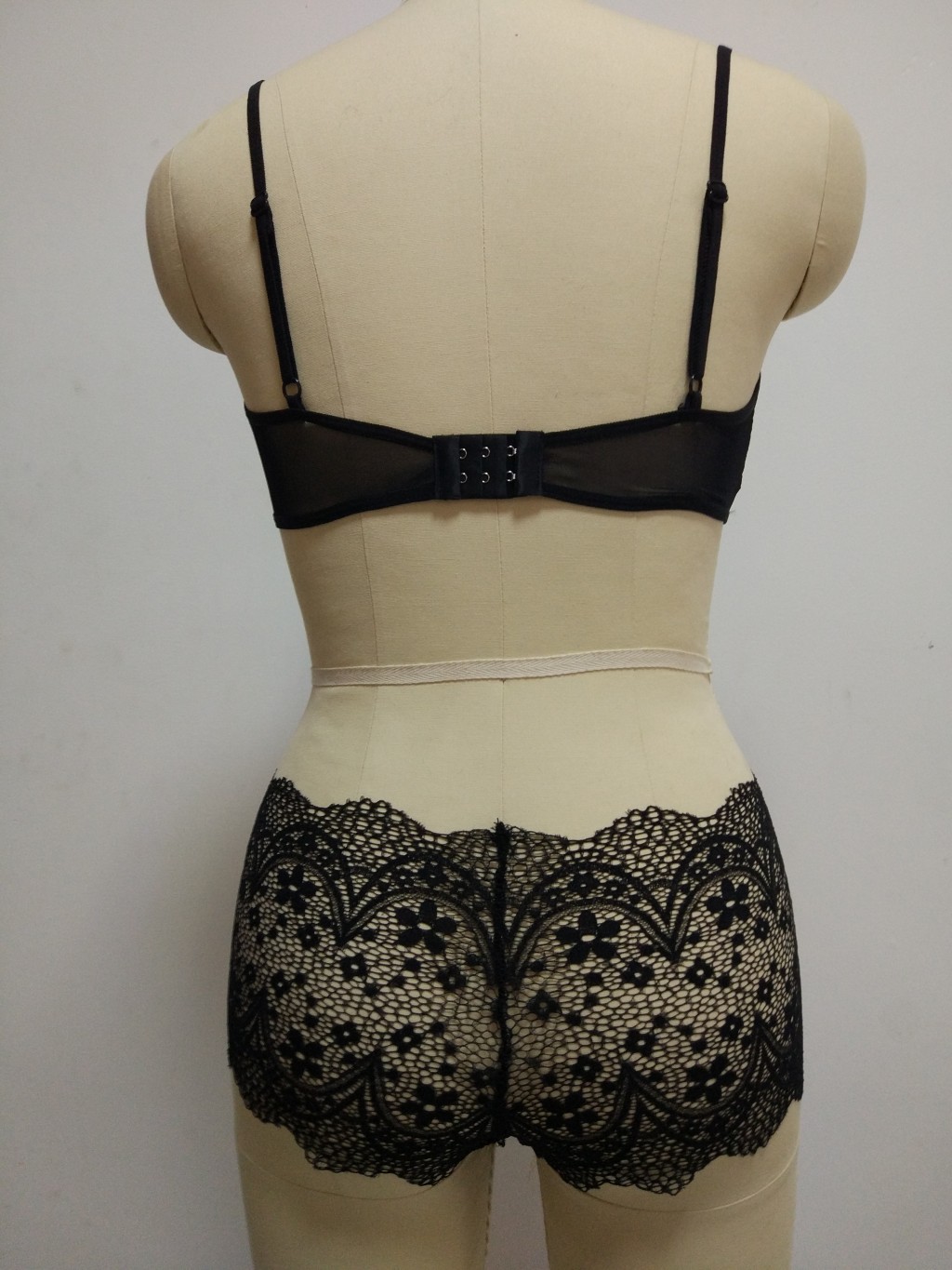 Soutiens-gorge FLEUR en  dentelle - Ref 3369567 Image 14