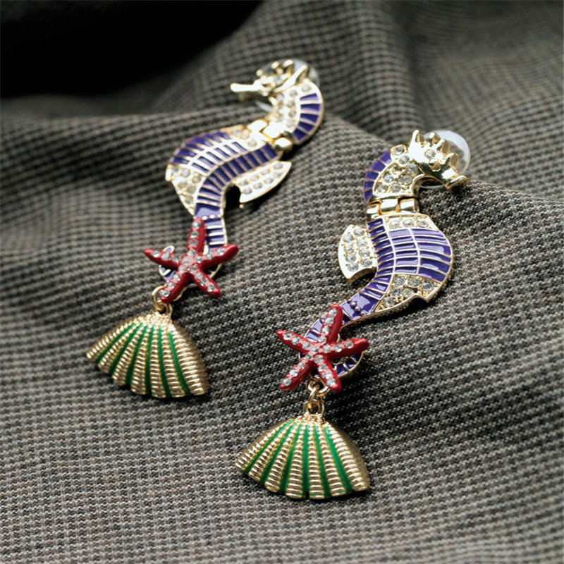 Fashion Hippocampus Alloy Stoving Varnish Rhinestones Women's Earrings 1 Pair display picture 5