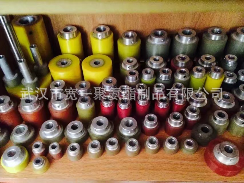 供应湖北宜昌载重滚轮聚氨酯橡胶包胶，传动滚轮包胶加工