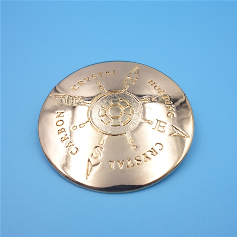 直销行李背包指南针标牌 镀金标牌定制 箱包服饰logo铭牌