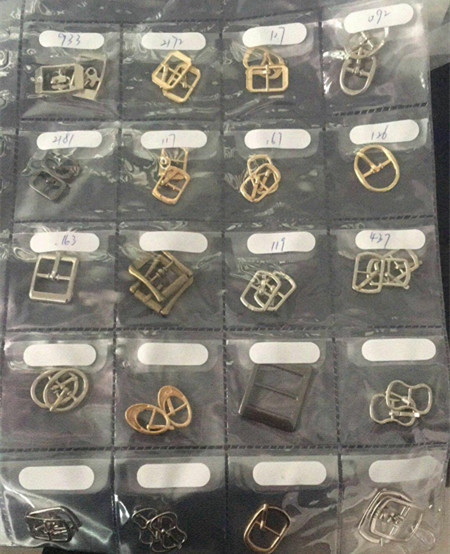 Providing a variety of alloy mountaineering shoe buckles, labor insurance shoe buckle manufacturers, sports shoe buckles, buckle shoes 4