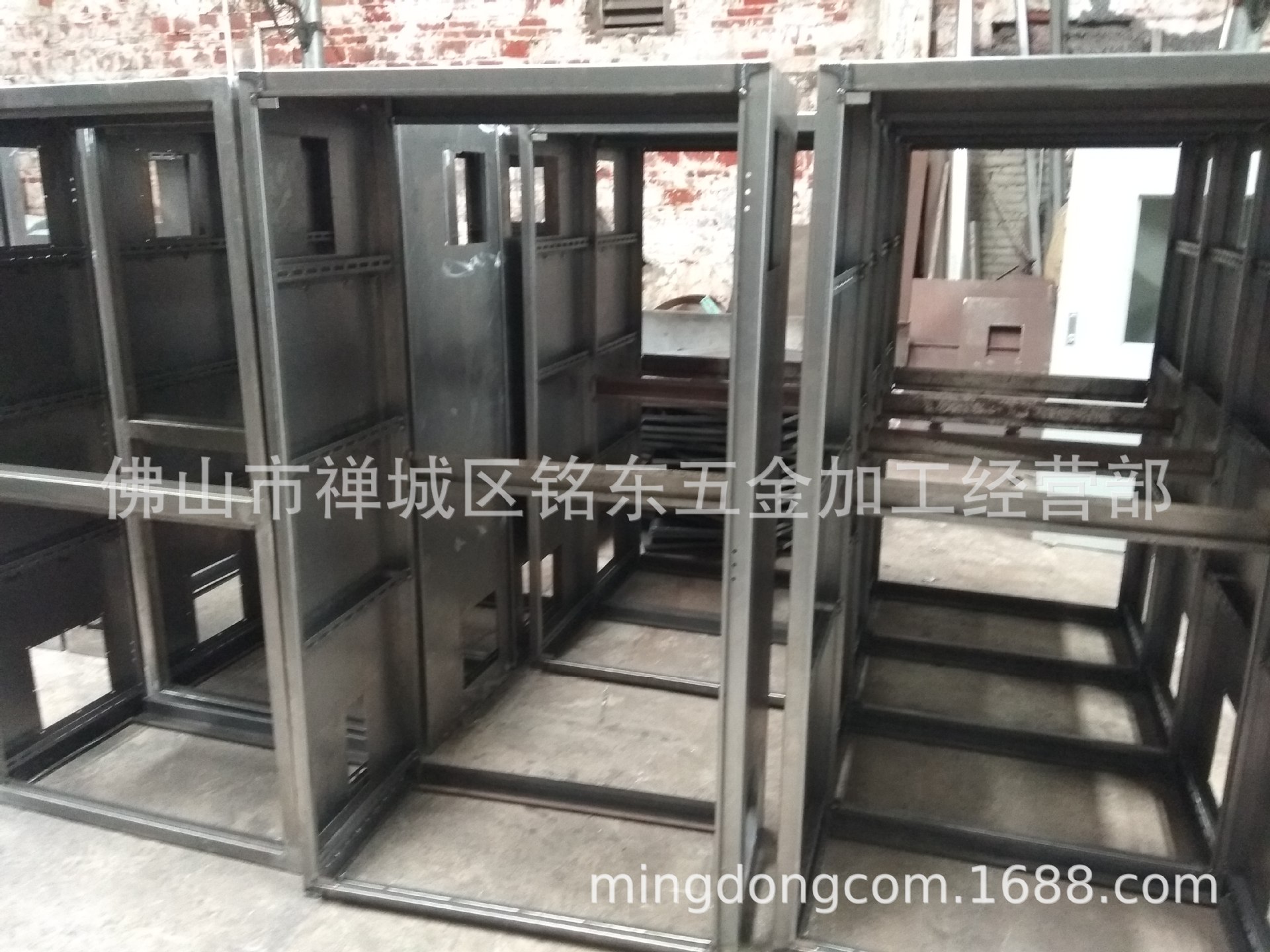 佛山铭东钣金机箱厂家 加工电柜电箱 机械护罩外壳 定制 冲孔加工