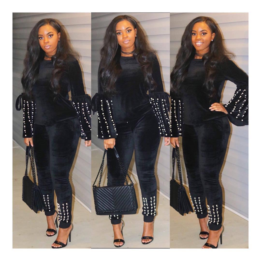 26398591_180545446011715_25095