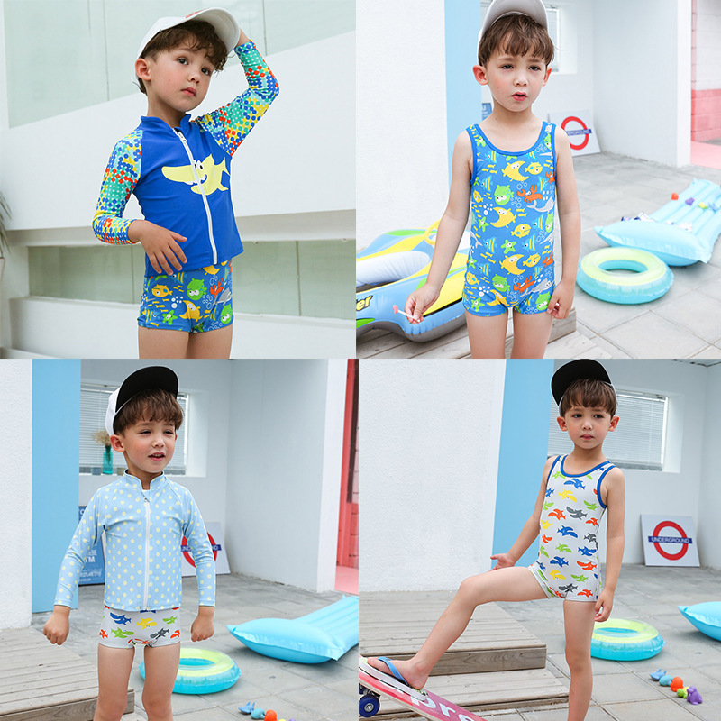 Children's swimwear with zipper