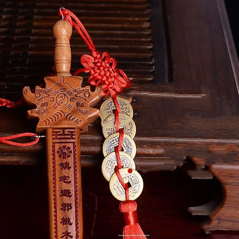 Меч красного дерева в наличии на продажу Feicheng пять императорских денег из красного дерева семизвездочный меч подвесные украшения