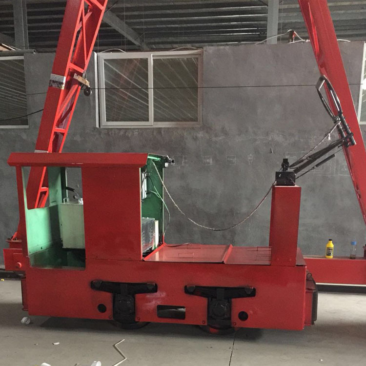 矿用3吨架线电机车 900轨距架线牵引车 山东矿用设备生产厂家