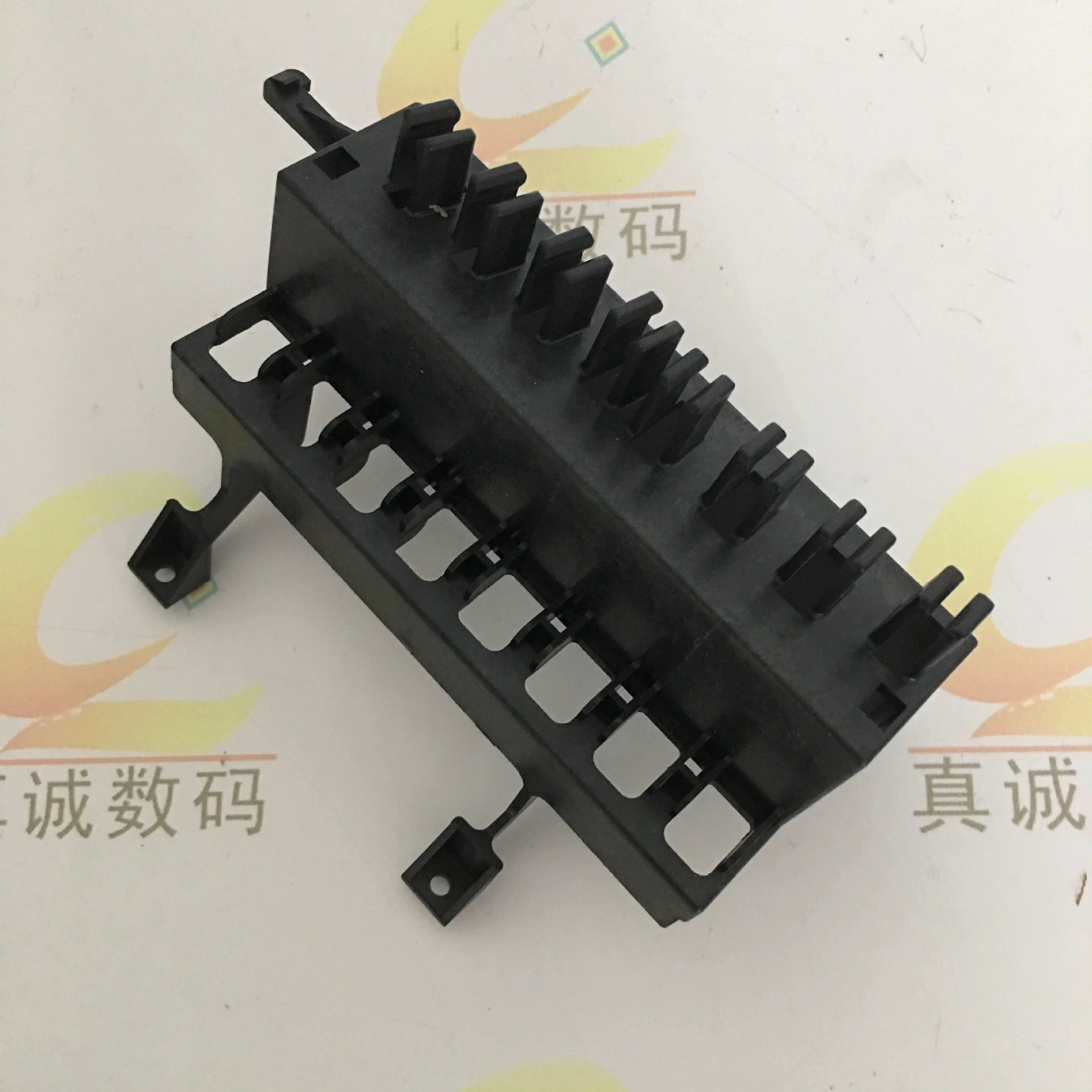 Подходит для оригинальных картриджей EPSON Epson 7880c/7800/7450/9880c/9450/9800 ink bags на полке