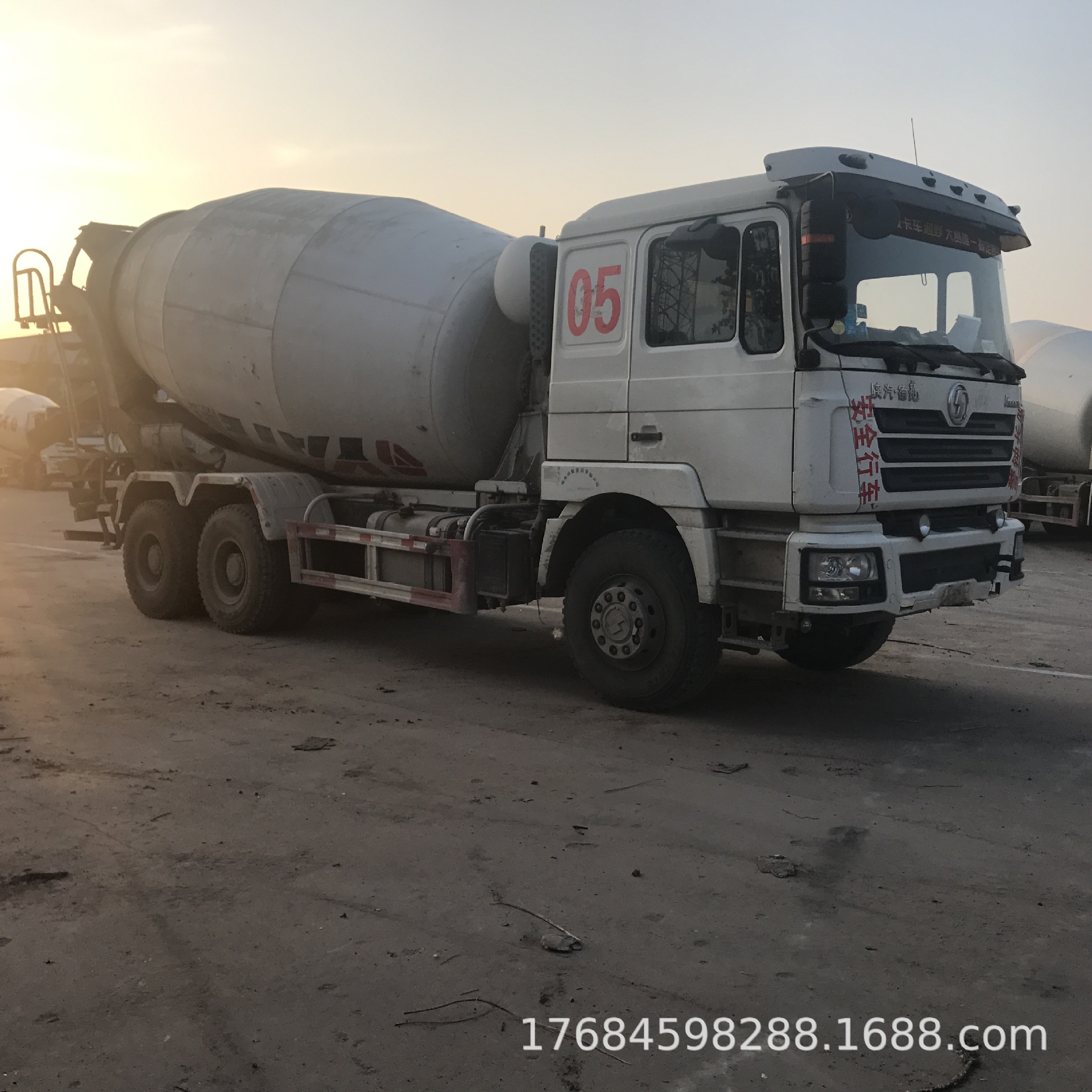 13年国三德龙混凝土搅拌车 二手水泥搅拌运输车 12方搅拌罐车