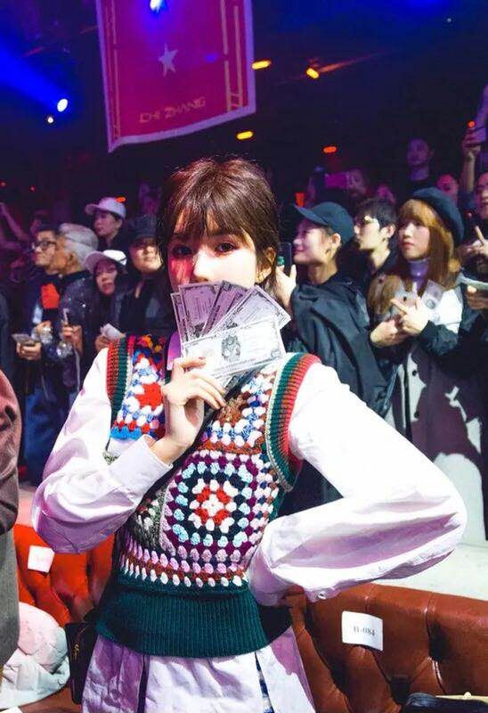 Gilet femme ATTEINDRE LES GENS en Tricot - Ref 3316203 Image 8