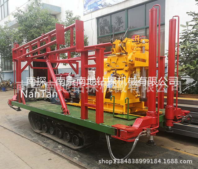 LP-4T-02-B-STZDT-SG型系列钻机履带底盘（升高型液压支腿）及双