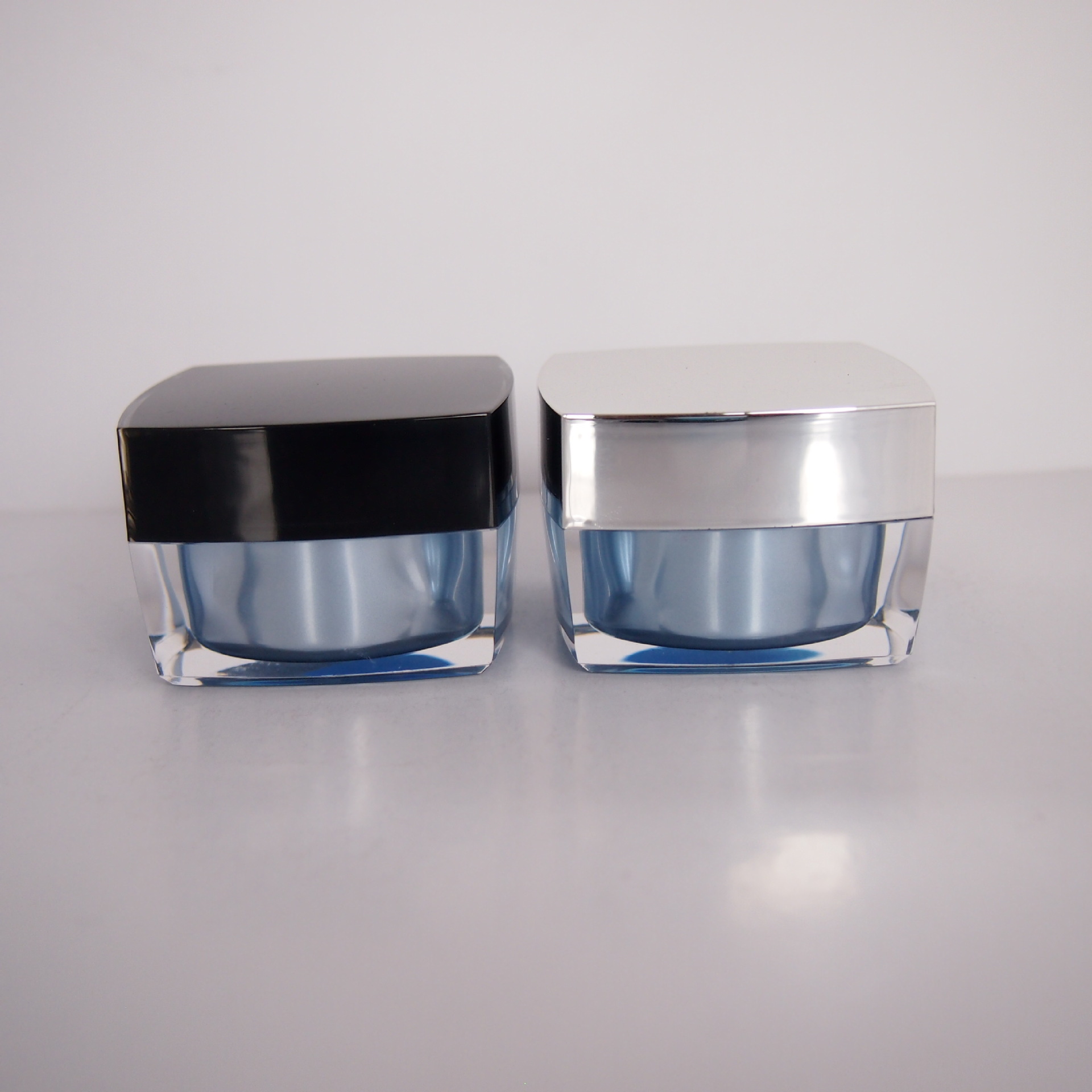 15 30 50g膏霜瓶 亮银亚克力上盖 内喷四方瓶身 素颜霜瓶