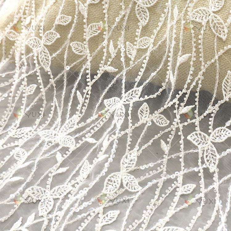 手工订小米珠 蕾丝网底叶子绣花 珠片绣亮片布料 婚纱绣花面料
