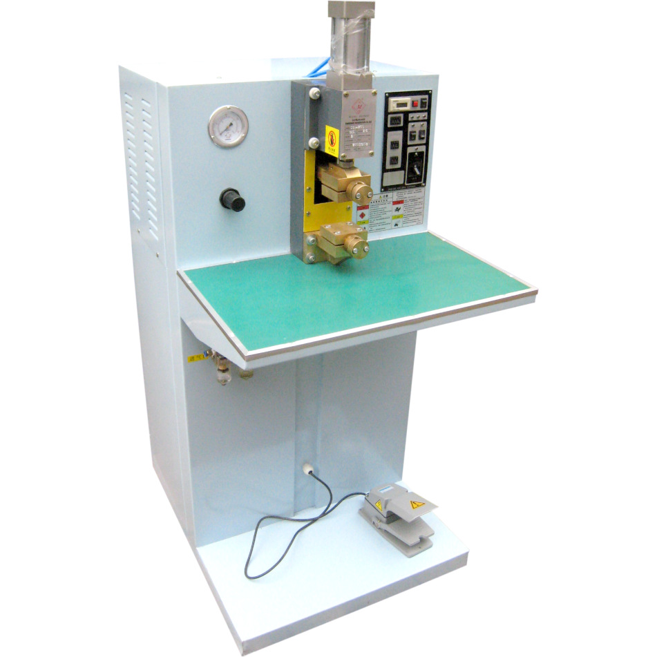 科迈微电脑液晶中文显示不锈钢点焊机，不锈钢制品点焊机