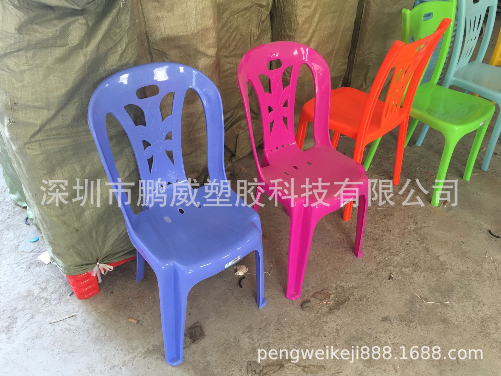 PP全新料塑胶靠背餐椅 典型现代餐椅 餐饮食品通用成人靠背餐椅